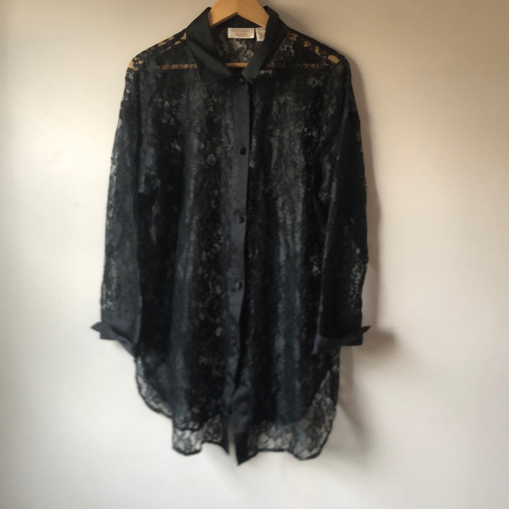 Victoria’s Secret Gold Label lace button up tunic